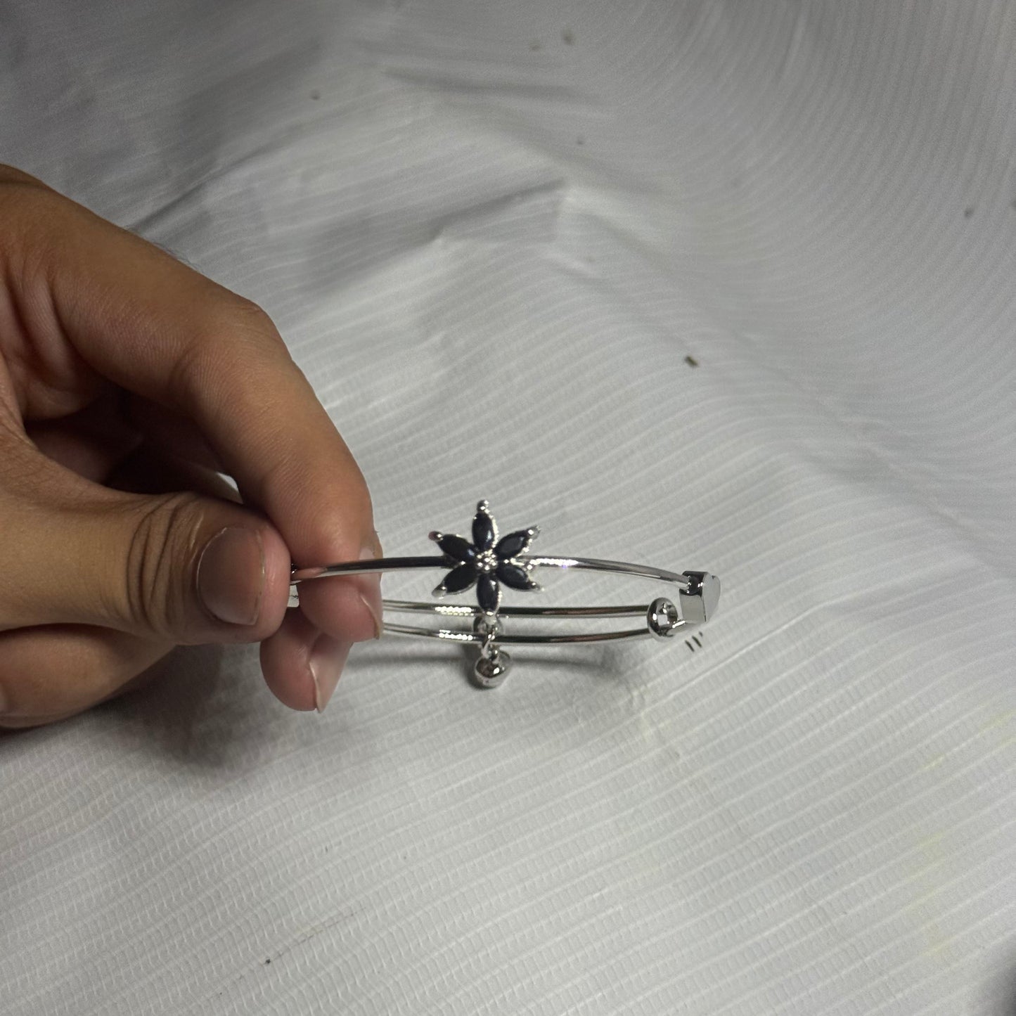 Silver and Black Elegant Round Bracelet