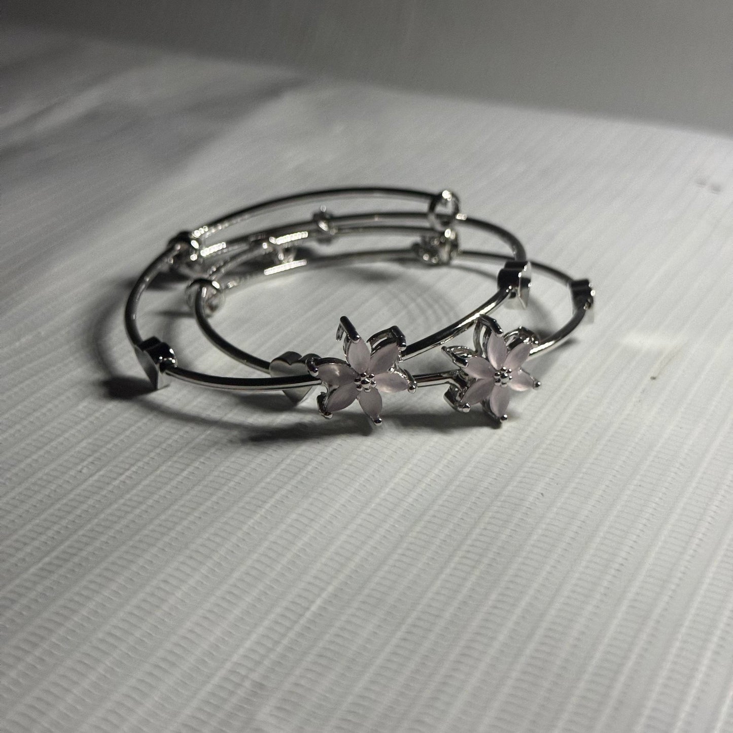 Silver and Pink Elegant Round Bracelet