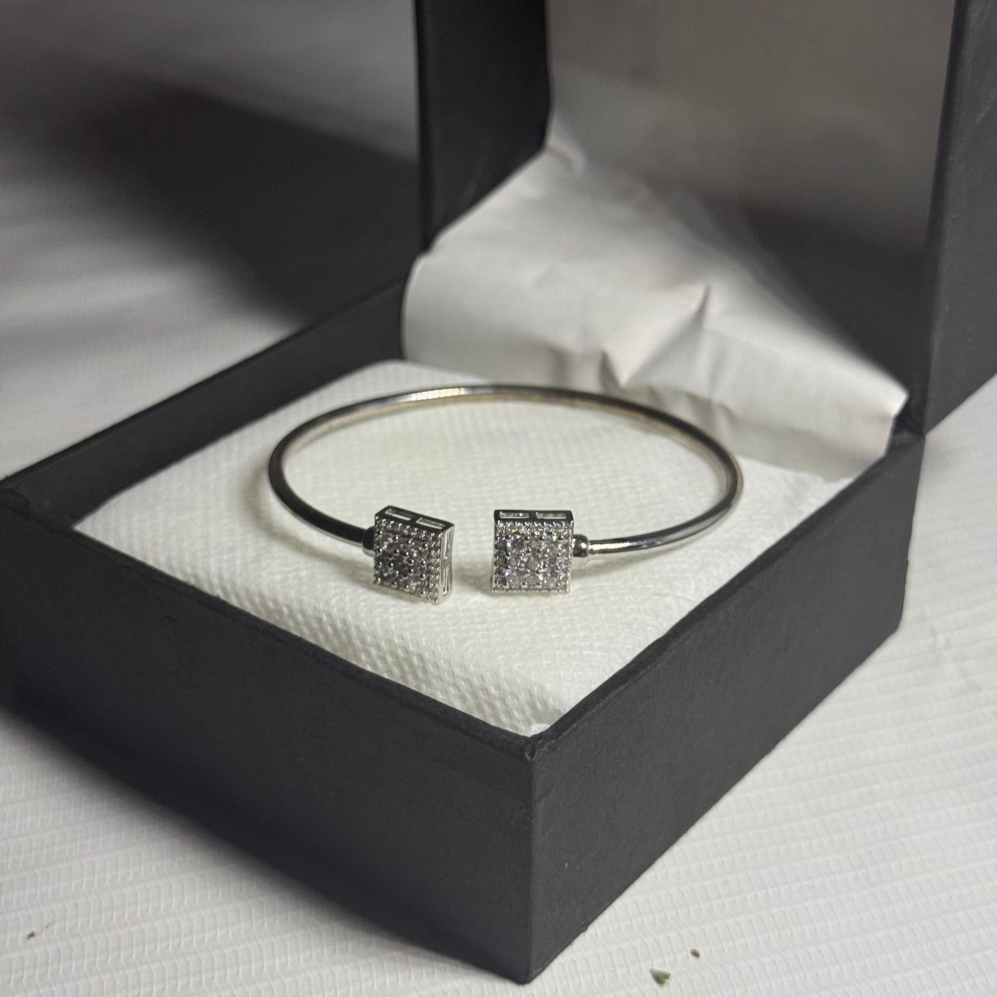 SIngle Piece Adorable Bracelets