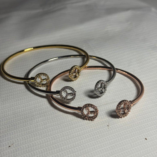 Single Piece Elegant Bracelets 2